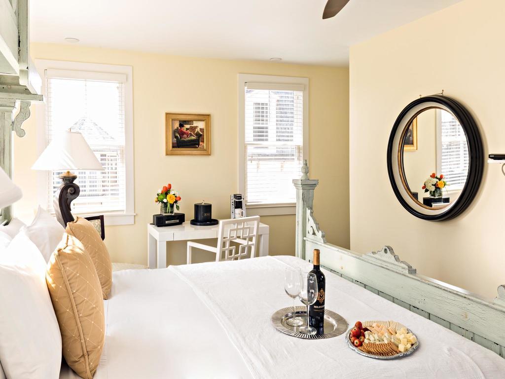 Brass Key Guesthouse Adults Only Provincetown Værelse billede