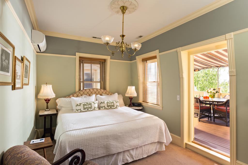 Brass Key Guesthouse Adults Only Provincetown Eksteriør billede